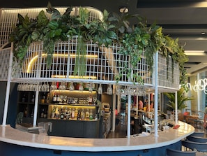 Bar (en la propiedad)
