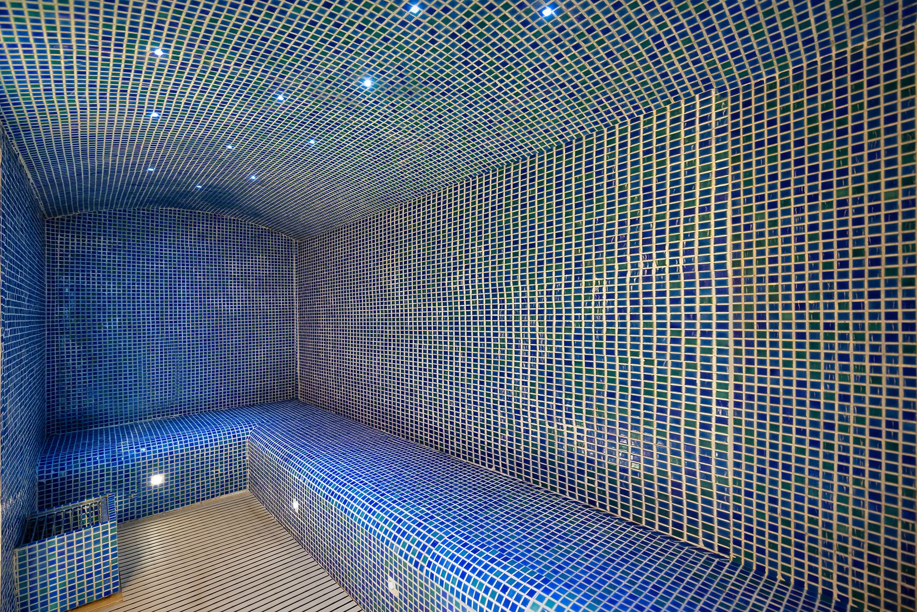 steam room