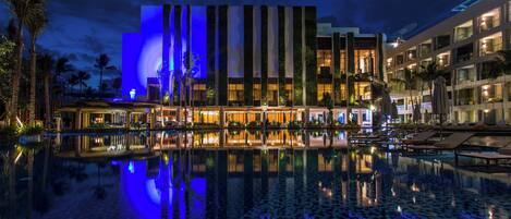 Outdoor pool, open 8:00 AM to 9:00 PM, cabanas (surcharge)