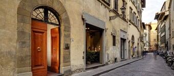 Art and Luxury Apartments