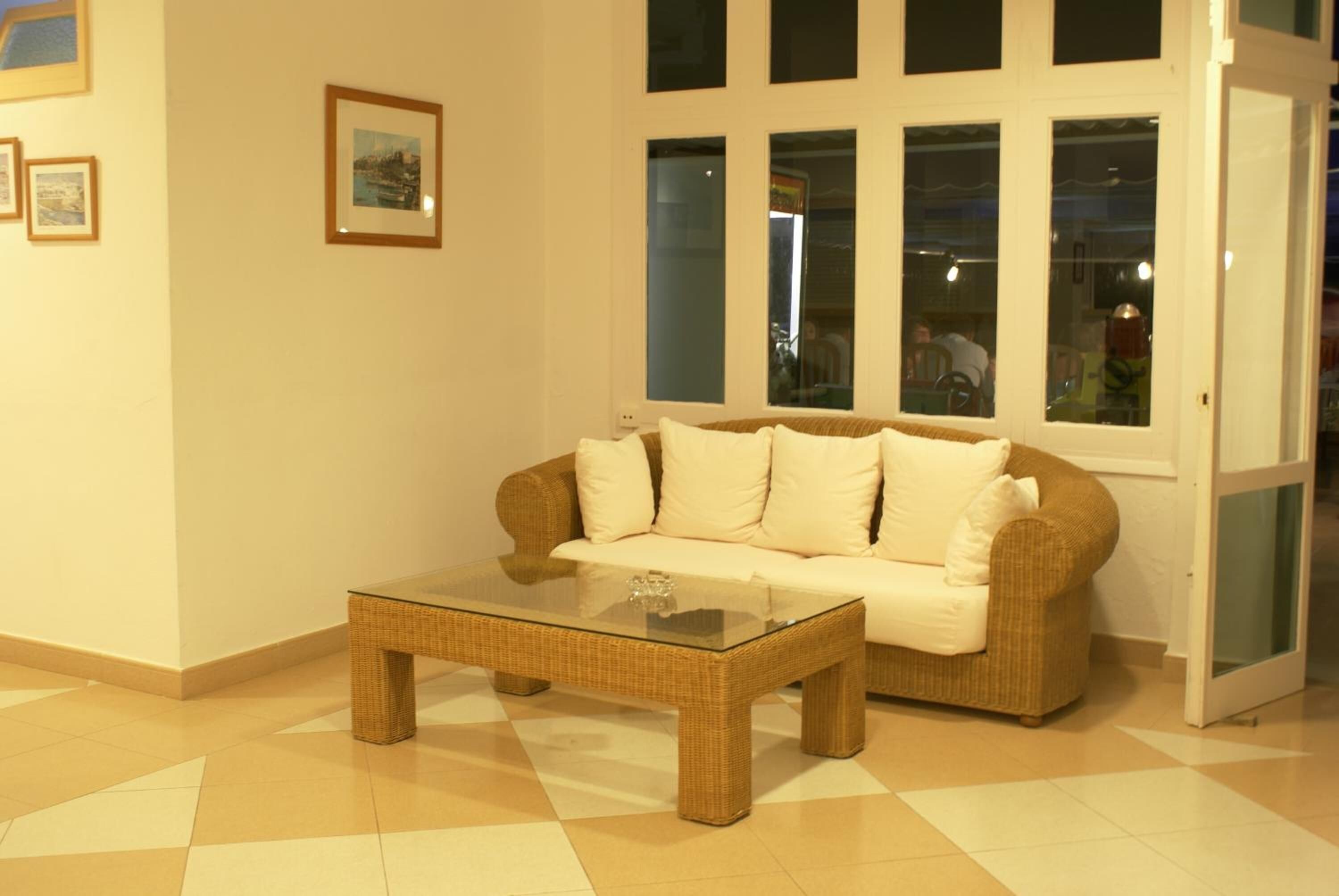 Photo - Apartamentos Vistamar