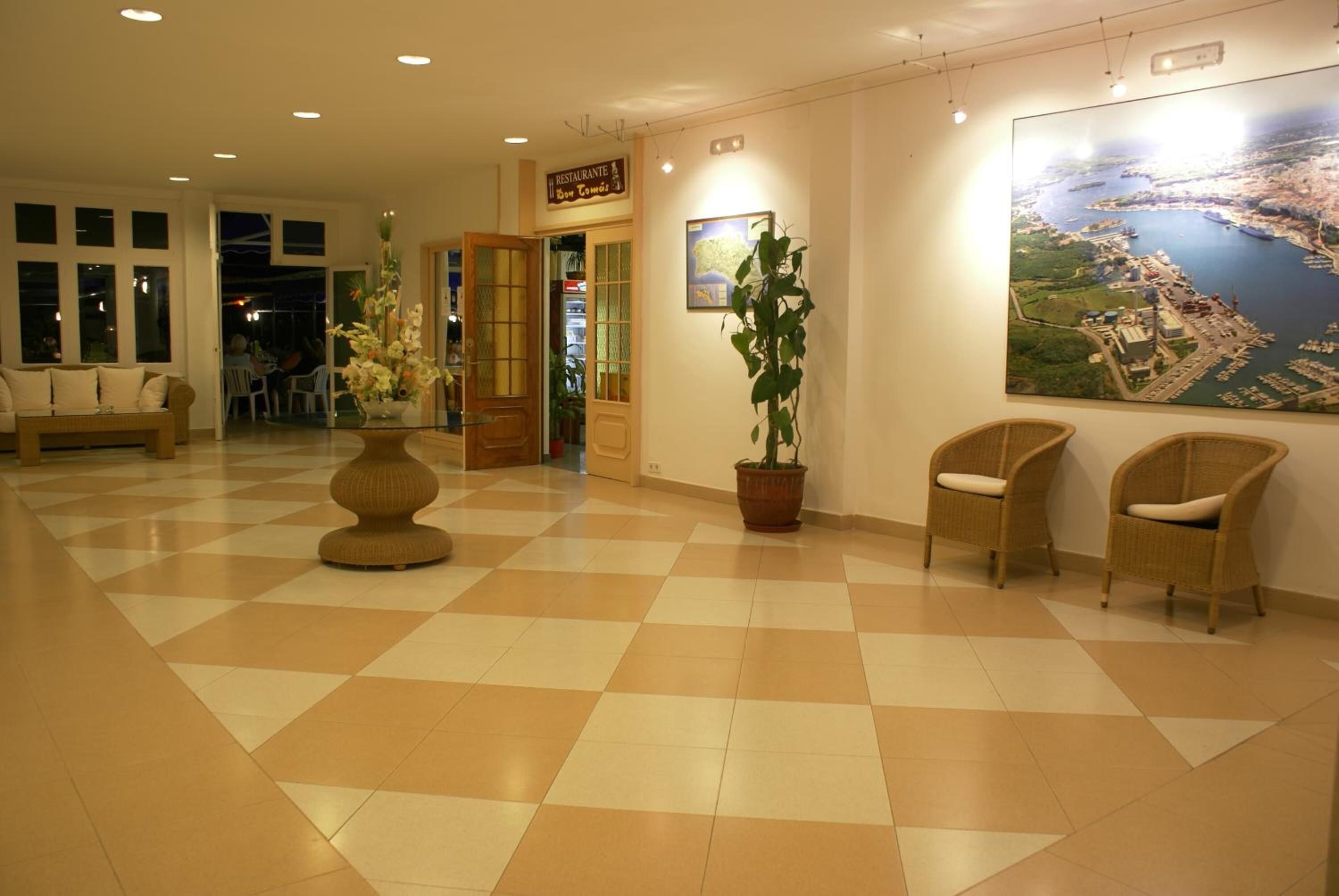 Photo - Apartamentos Vistamar