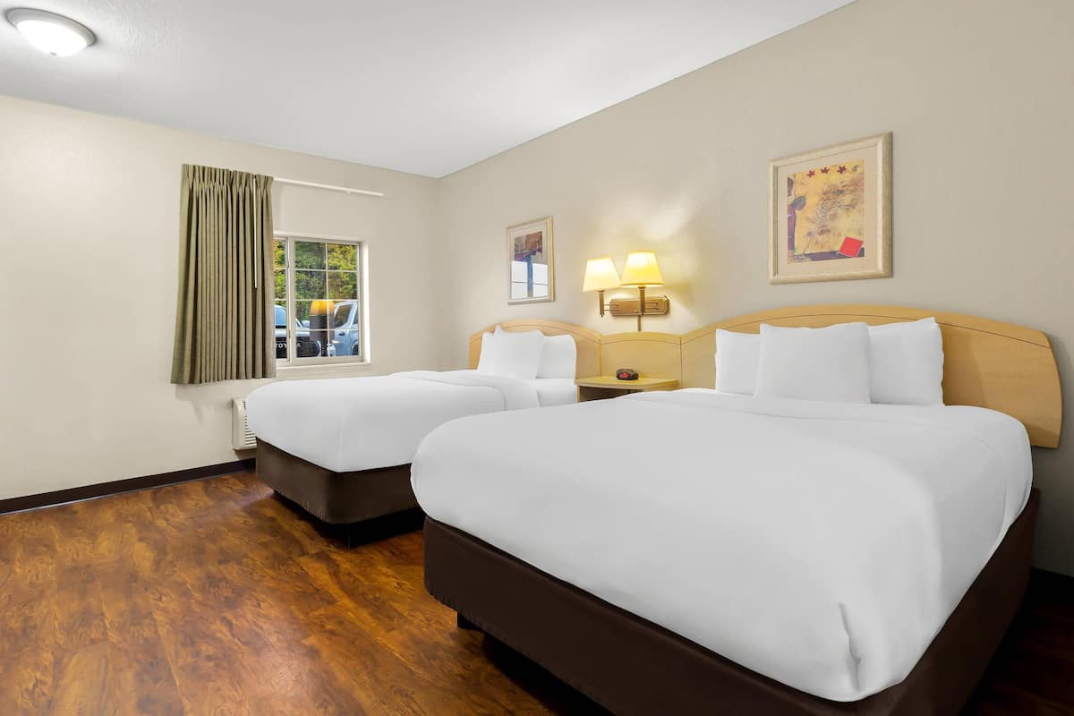 Standard Room, 2 Queen Beds, Non Smoking