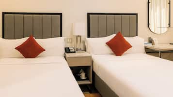 Kahden hengen comfort-huone (yksi tai kaksi sänkyä) | Tallelokero huoneessa, työpöytä