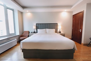 Junior Suite | In-room safe, desk, laptop workspace, iron/ironing board