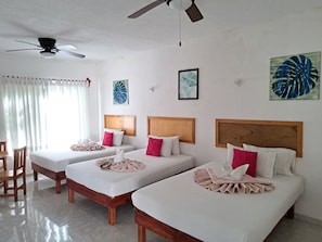 Family Room, Kitchenette | Living area | TV - Hotel Quinta Paraiso (Yautepec)