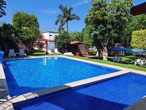 Outdoor pool - Hotel Quinta Paraiso (Yautepec)