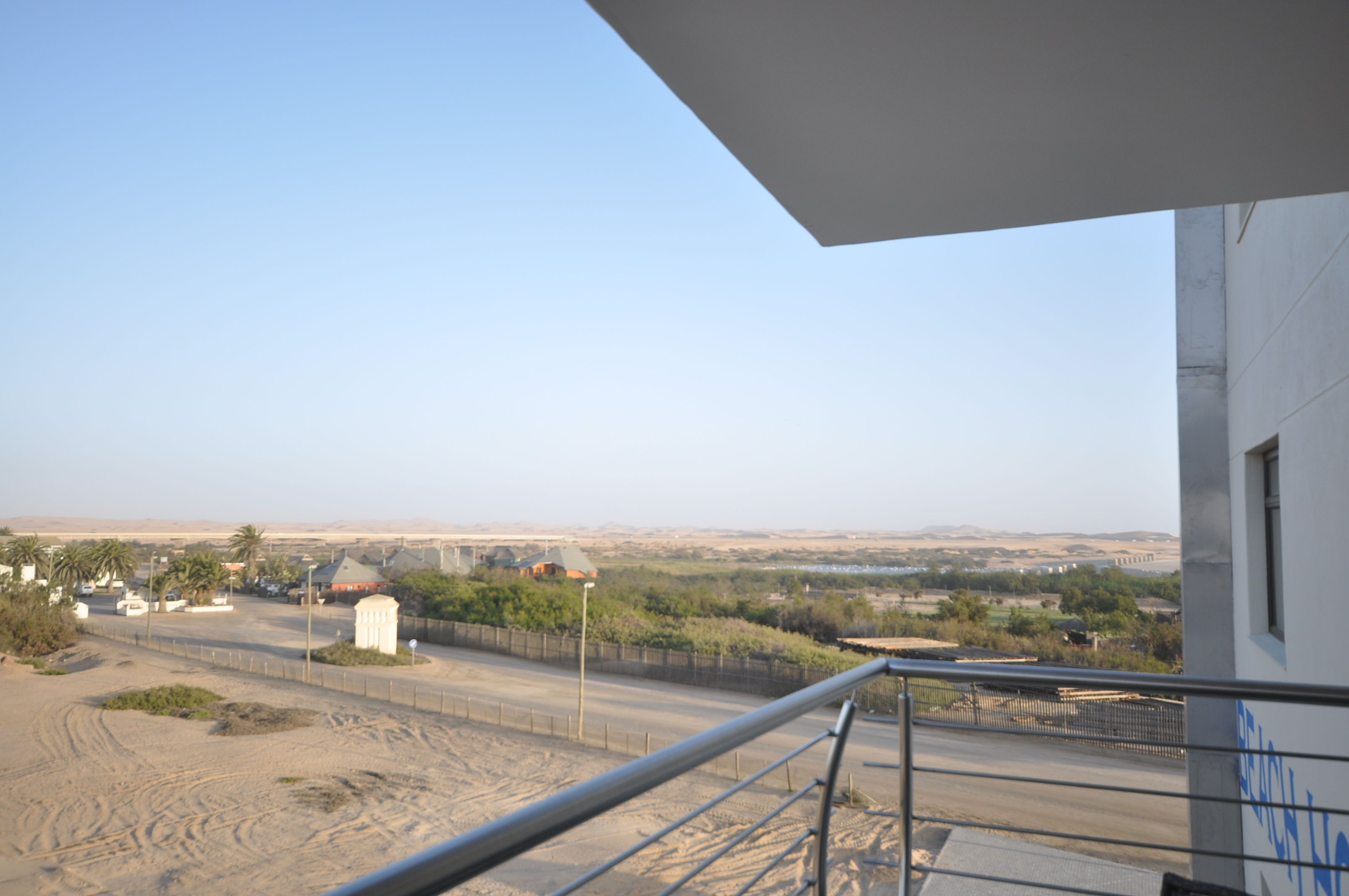 standard room, 1 queen bed | balcony