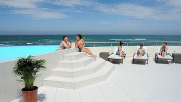 Outdoor pool, sun loungers