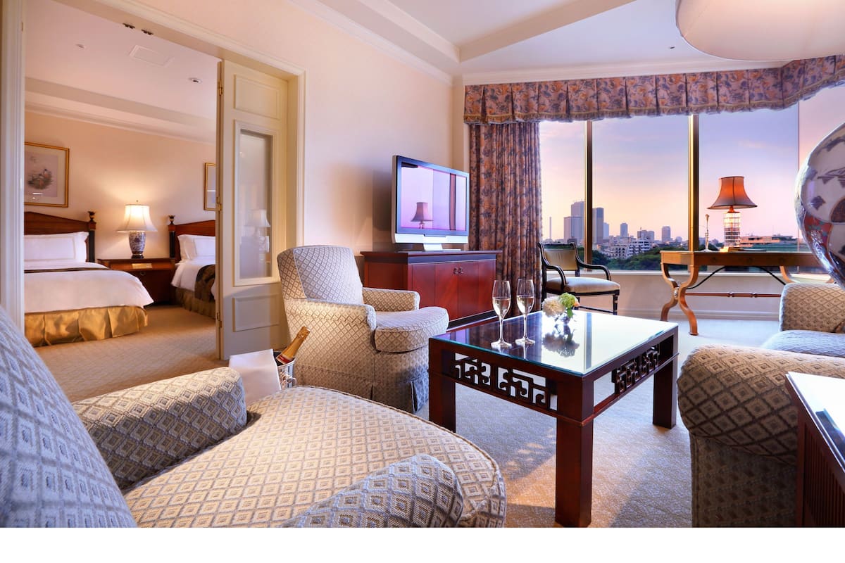 junior suite, 2 single beds, non smoking, city view / lounge and spa access | premium bedding, minibar, in-room safe, desk