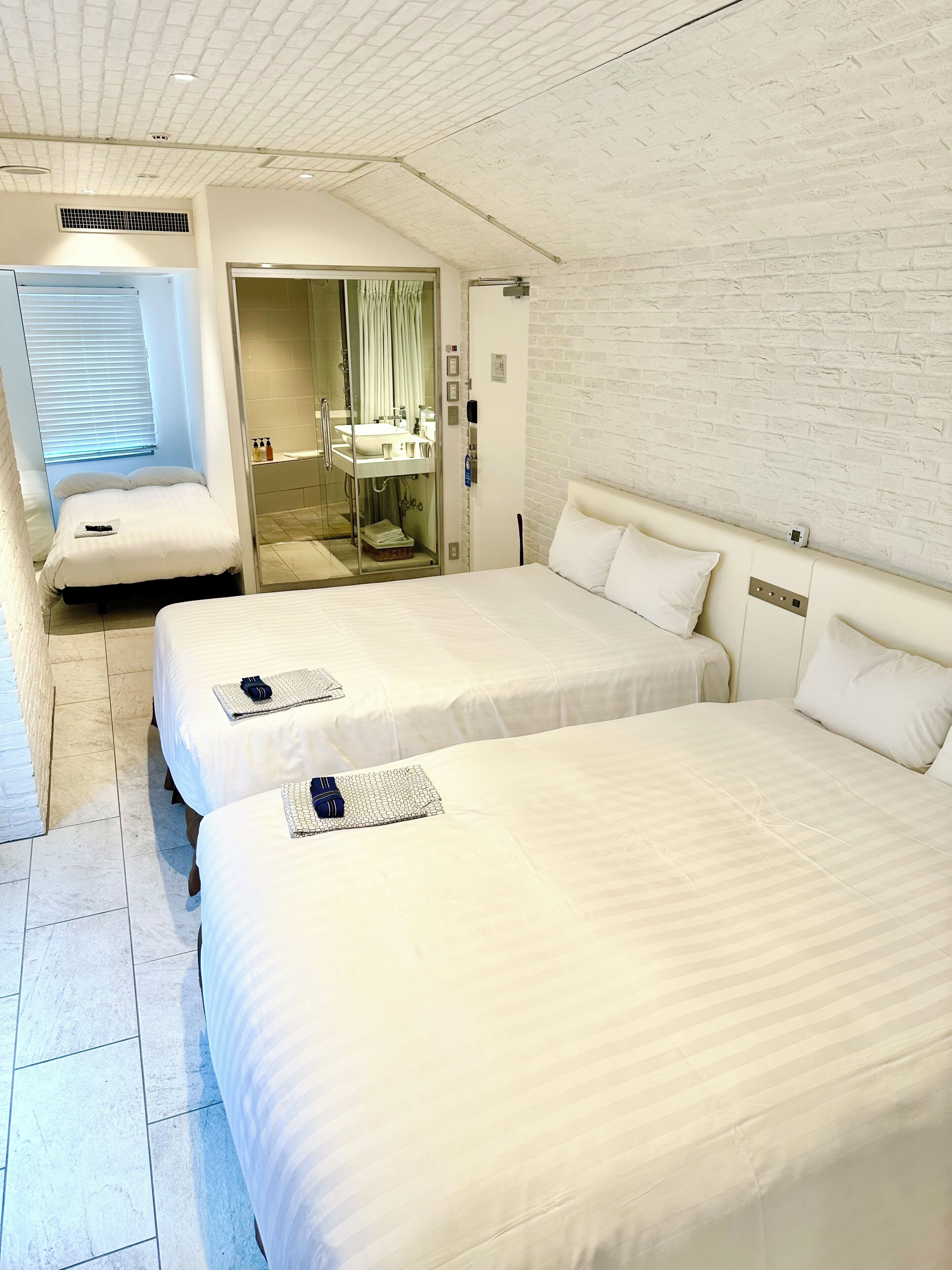 Quarto triplo executivo, para não fumantes (Cave) | Roupas de cama premium, edredons de pluma, cofres nos quartos