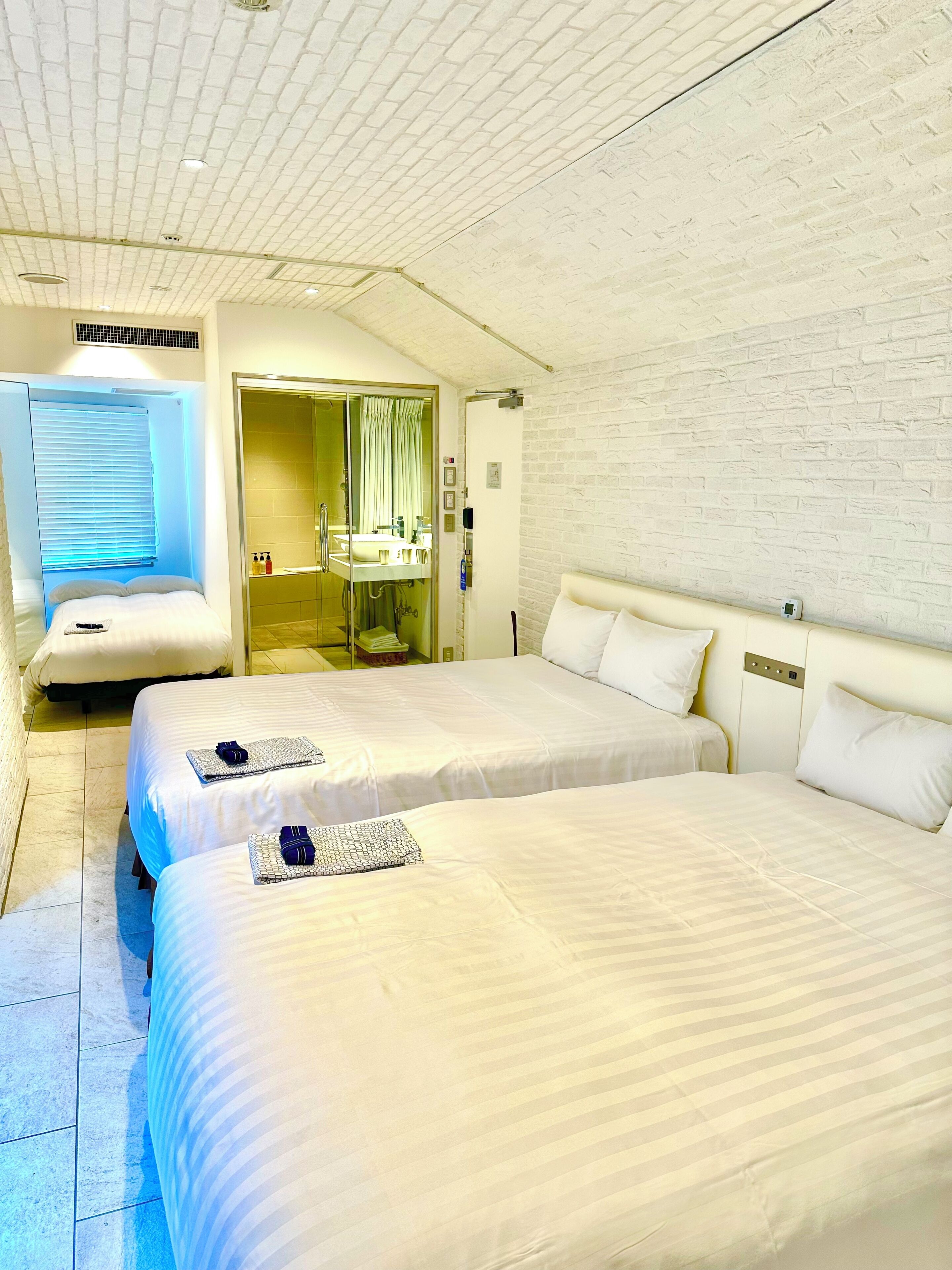 Quarto triplo executivo, para não fumantes (Cave) | Roupas de cama premium, edredons de pluma, cofres nos quartos