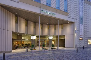 Property entrance - The Crest Hotel Kashiwa (Kashiwa)
