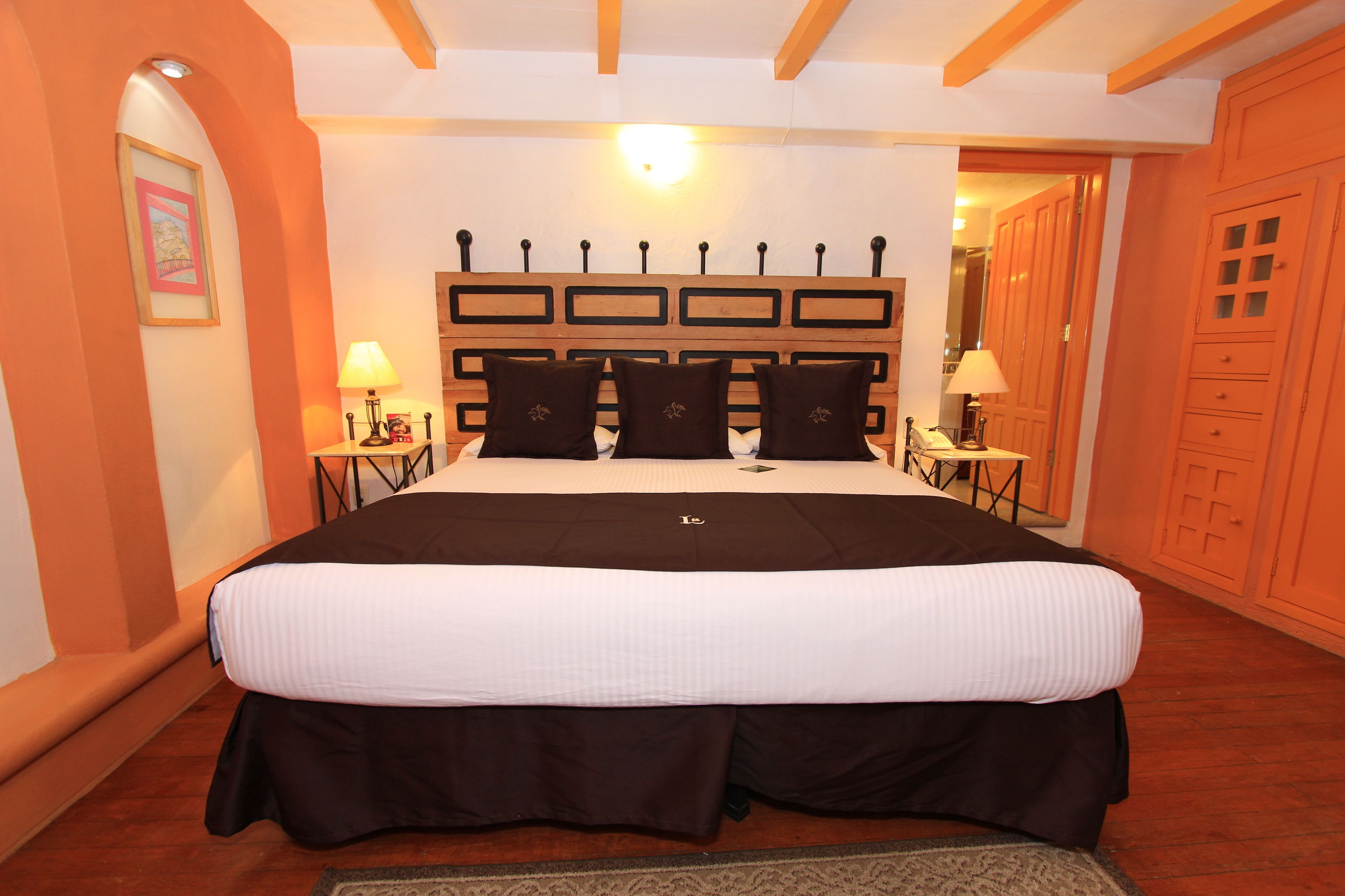 junior room, balcony, city view | 1 bedroom, in-room safe, iron/ironing board, free wifi