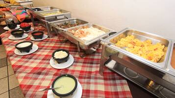 Bữa sáng buffet hàng ngày (150.00 MXN/mỗi người)