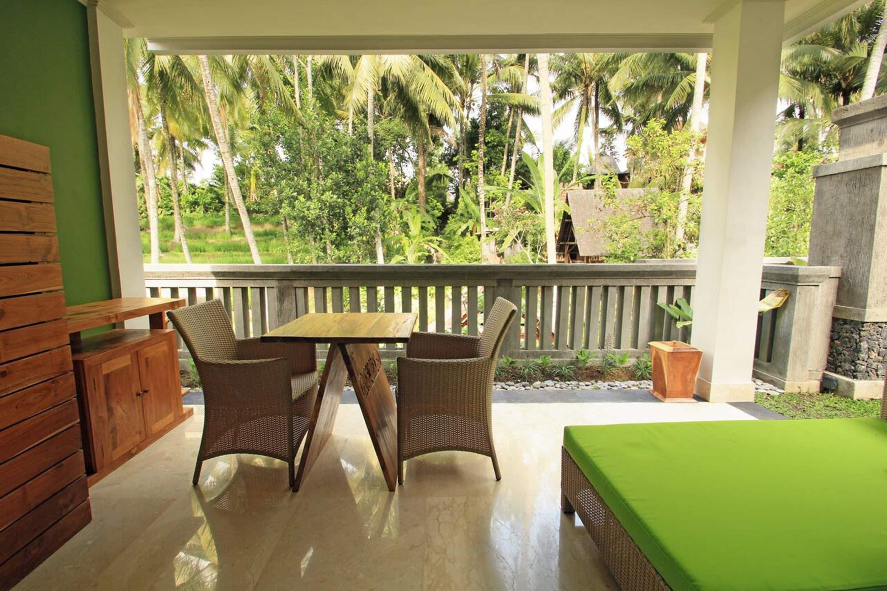 Luxury Suite, 1 Double Bed, Private Bathroom, Garden View | Terrace/patio