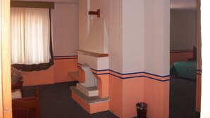 Standard Room, 2 Double Beds - Hotel Amealco (Amealco)