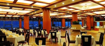 International Golf Resort Hotel