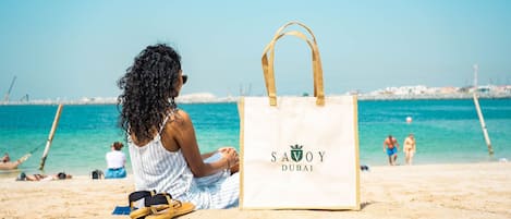 Free beach shuttle, beach towels