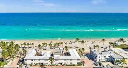 Hollywood Beach Blue Wave