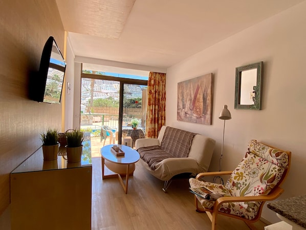 Bungalow, 1 Bedroom, Pool View | Executive lounge