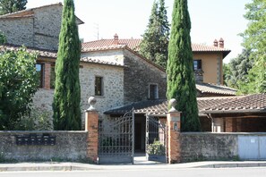 Aerial view - B&B Villa La Nussa (Capolona)