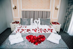 Minibar, in-room safe, desk, blackout drapes