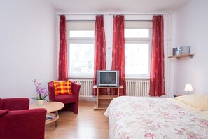 公寓 (for 2 Persons) | 熨斗/熨衣板、搖籃/嬰兒床、折疊床/加床、無線上網