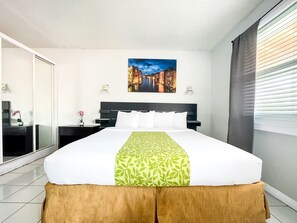 Literie hypoallergénique, coffres-forts dans les chambres