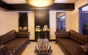 Lobby sitting area - Palermo Tower (Buenos Aires)