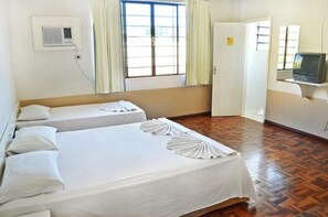 Standard Triple Room | Blackout drapes, free WiFi - Hotel Faguile (Foz do Iguaçu)