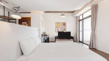 Down duvets, desk, blackout curtains, soundproofing