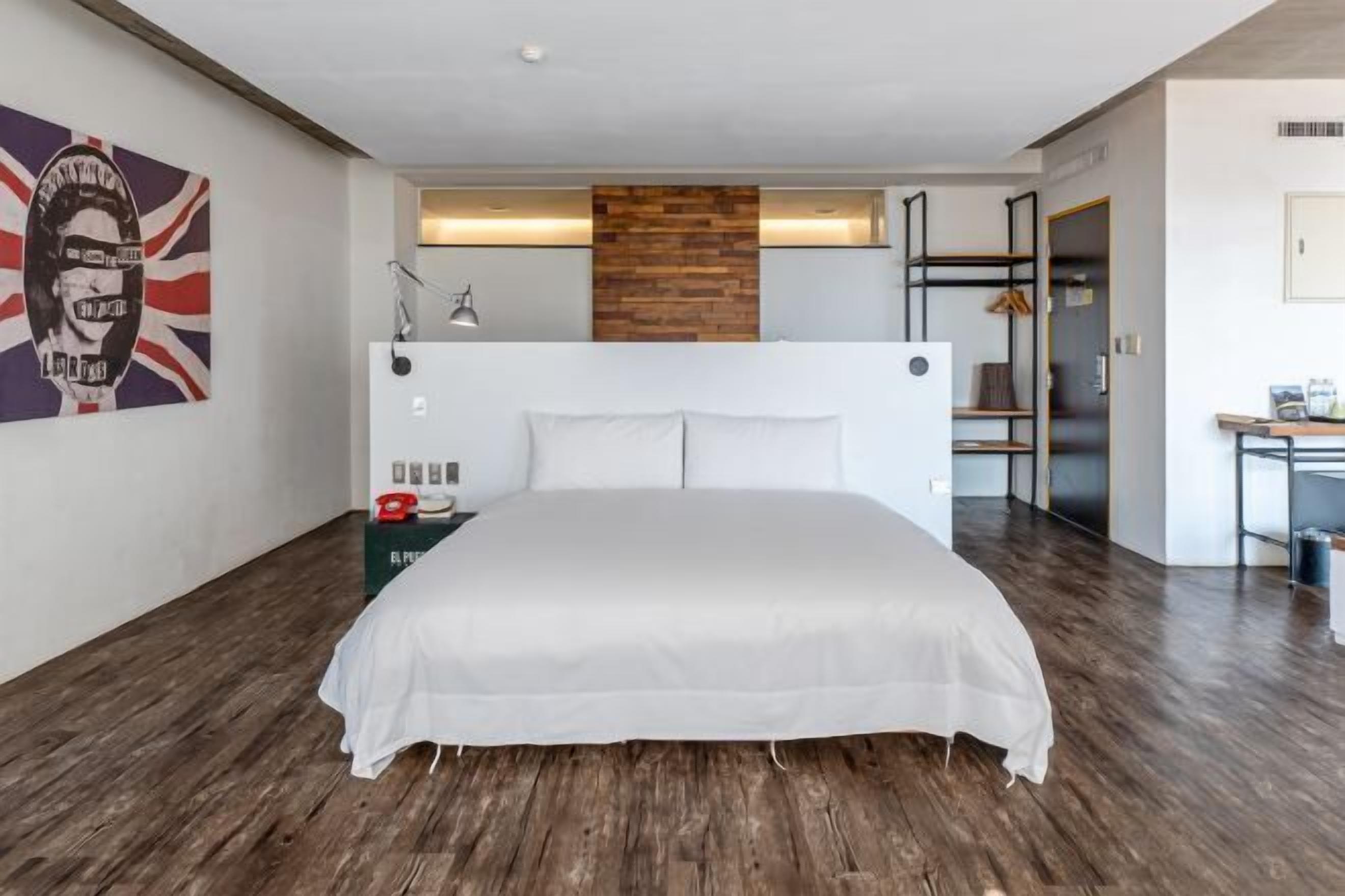 羽絨被、書桌、遮光窗簾/窗簾、隔音