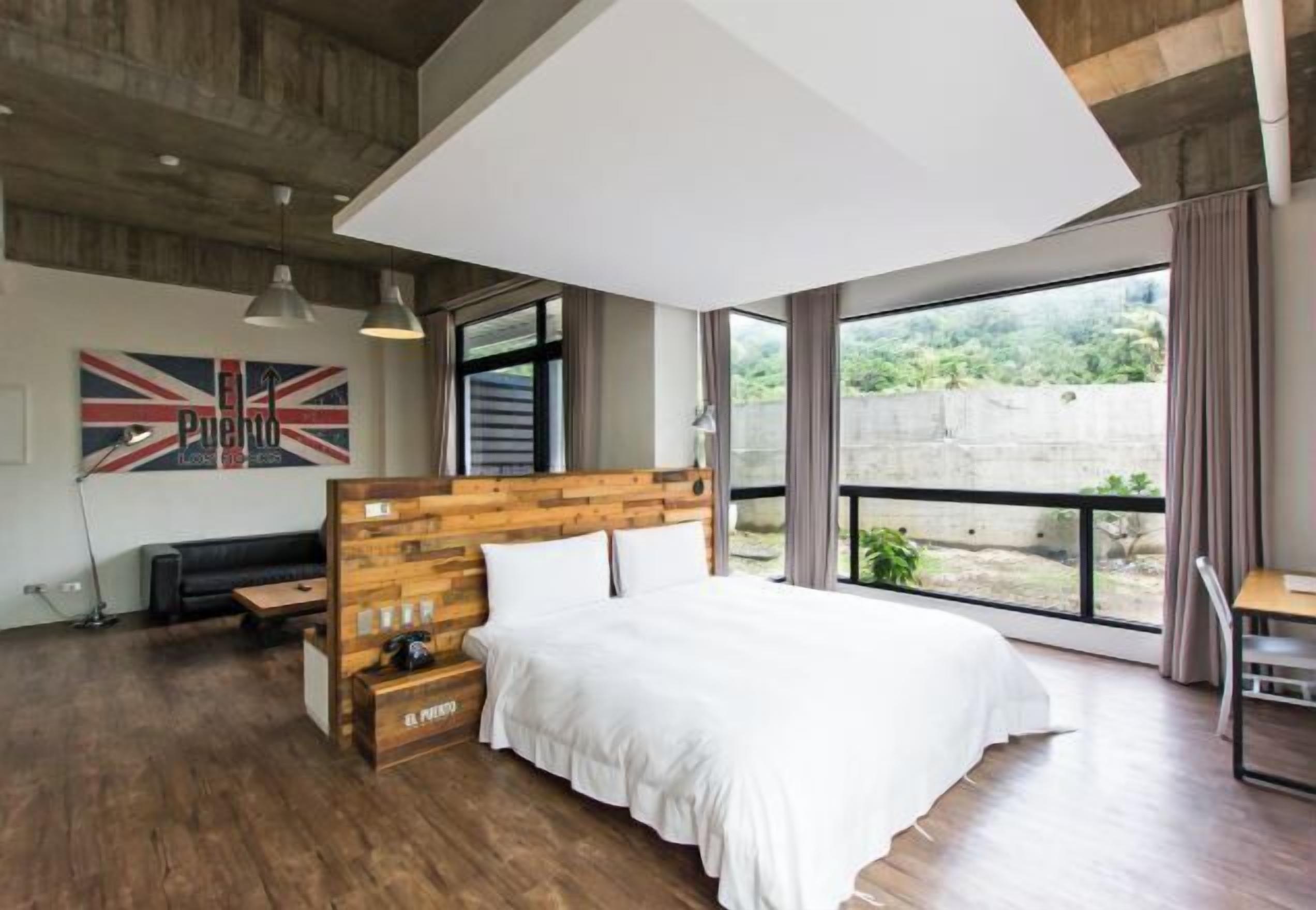 羽絨被、書桌、遮光窗簾/窗簾、隔音