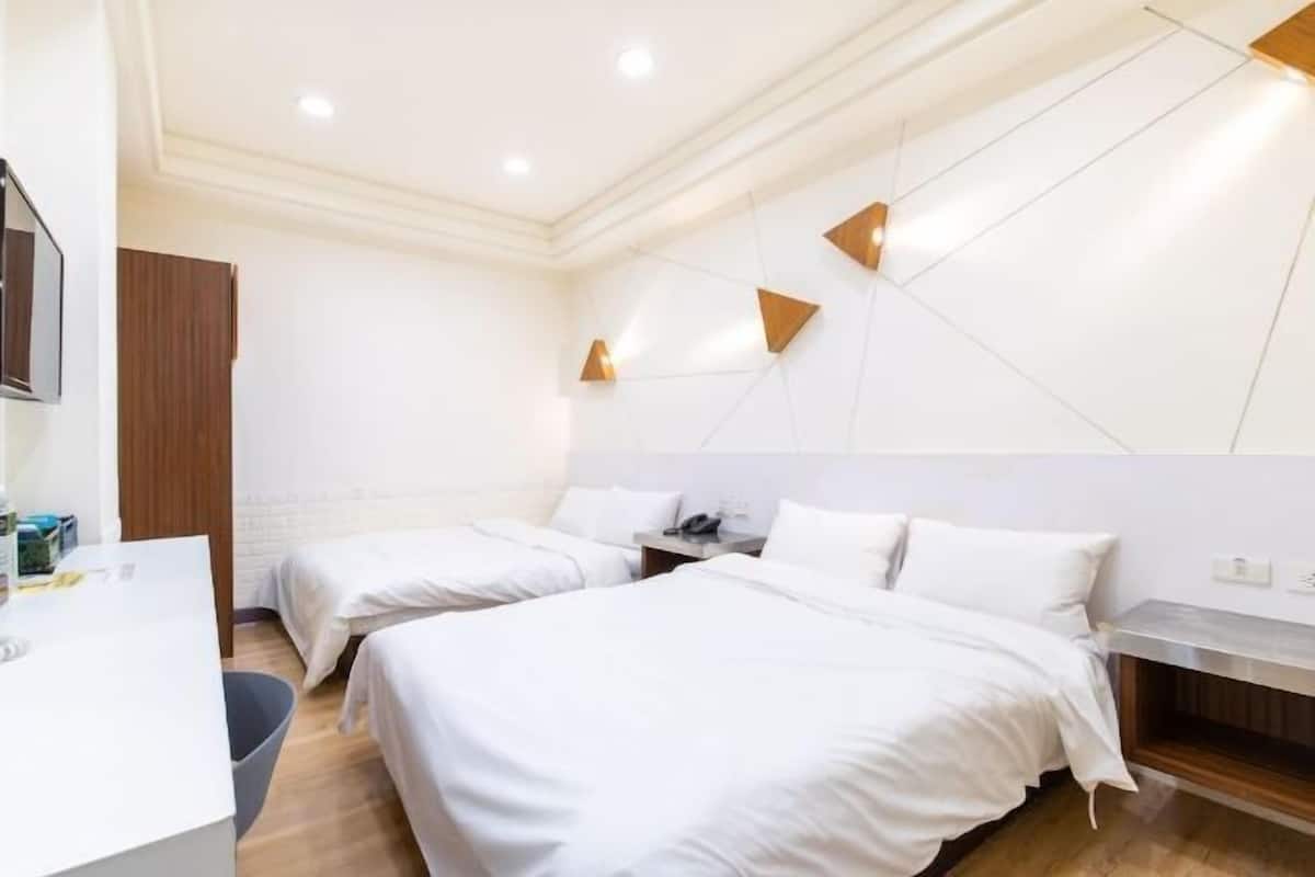 Työpöytä, ilmainen Wi-Fi, vuodevaatteet, pääsy pyörätuolilla