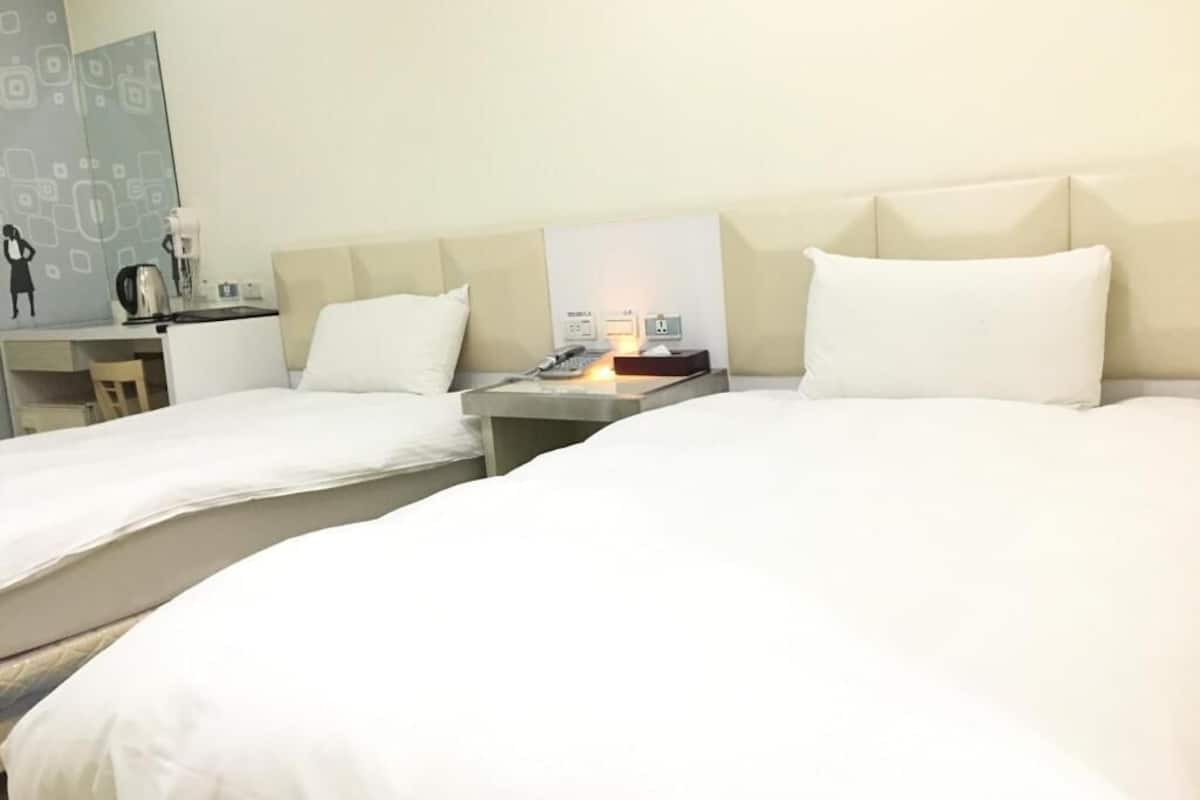 Skrivbord, gratis wi-fi, sängkläder och rullstolsanpassning