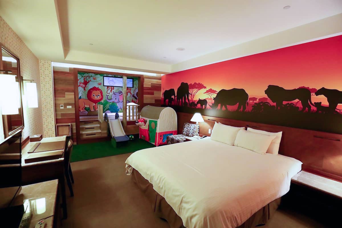 Familiekamer, meerdere bedden (Kid-friendly) | 1 slaapkamer, donzen dekbedden, een kluis op de kamer