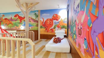 Family Room with Kids Amenities | Room amenity