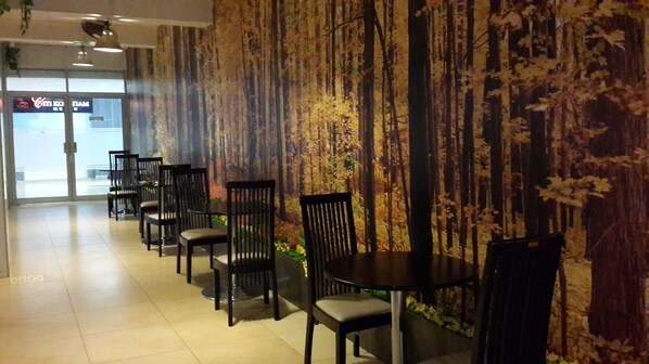 Breakfast area - Hotel Citi International SunYatSen (Medan)