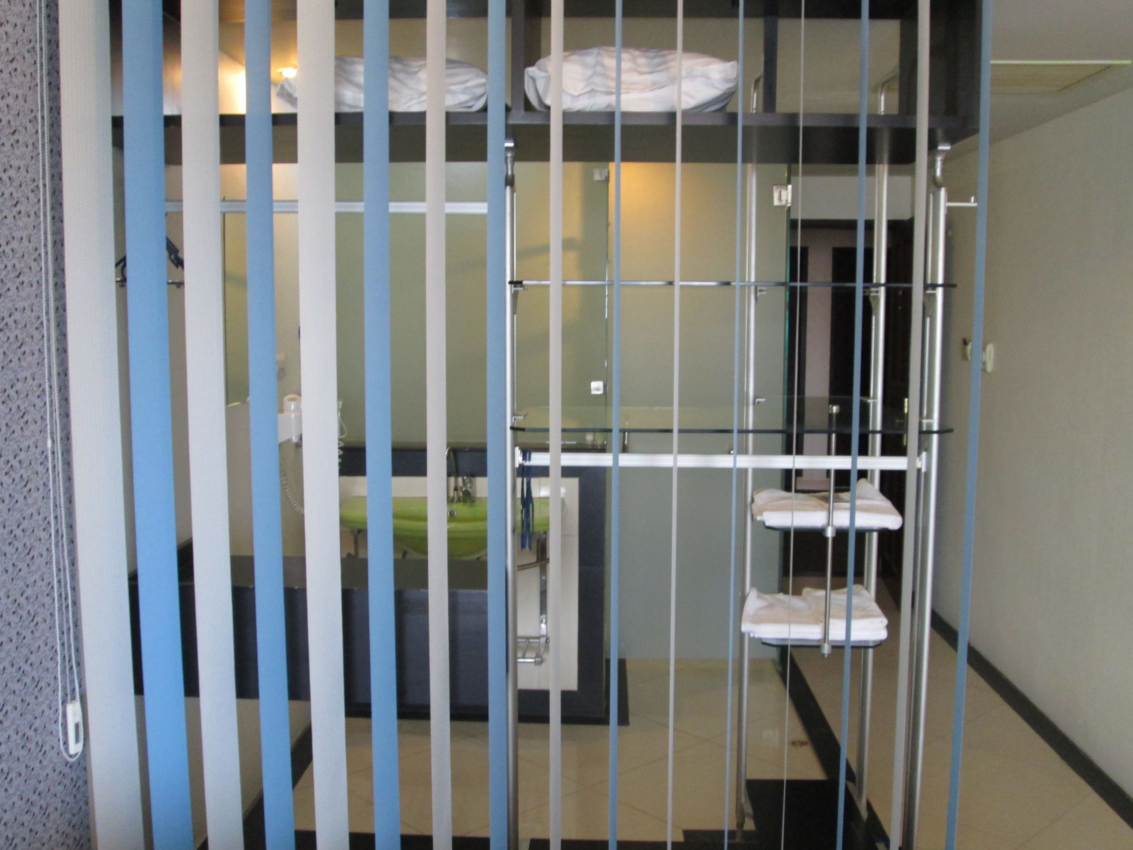 Superior Room | Bathroom | Shower, towels