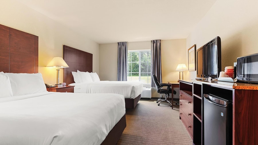 Cobblestone Hotel & Suites - Knoxville