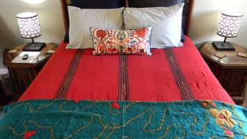 Cabin | Desk, blackout curtains, iron/ironing board (on request), rollaway beds