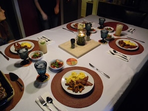 餐飲