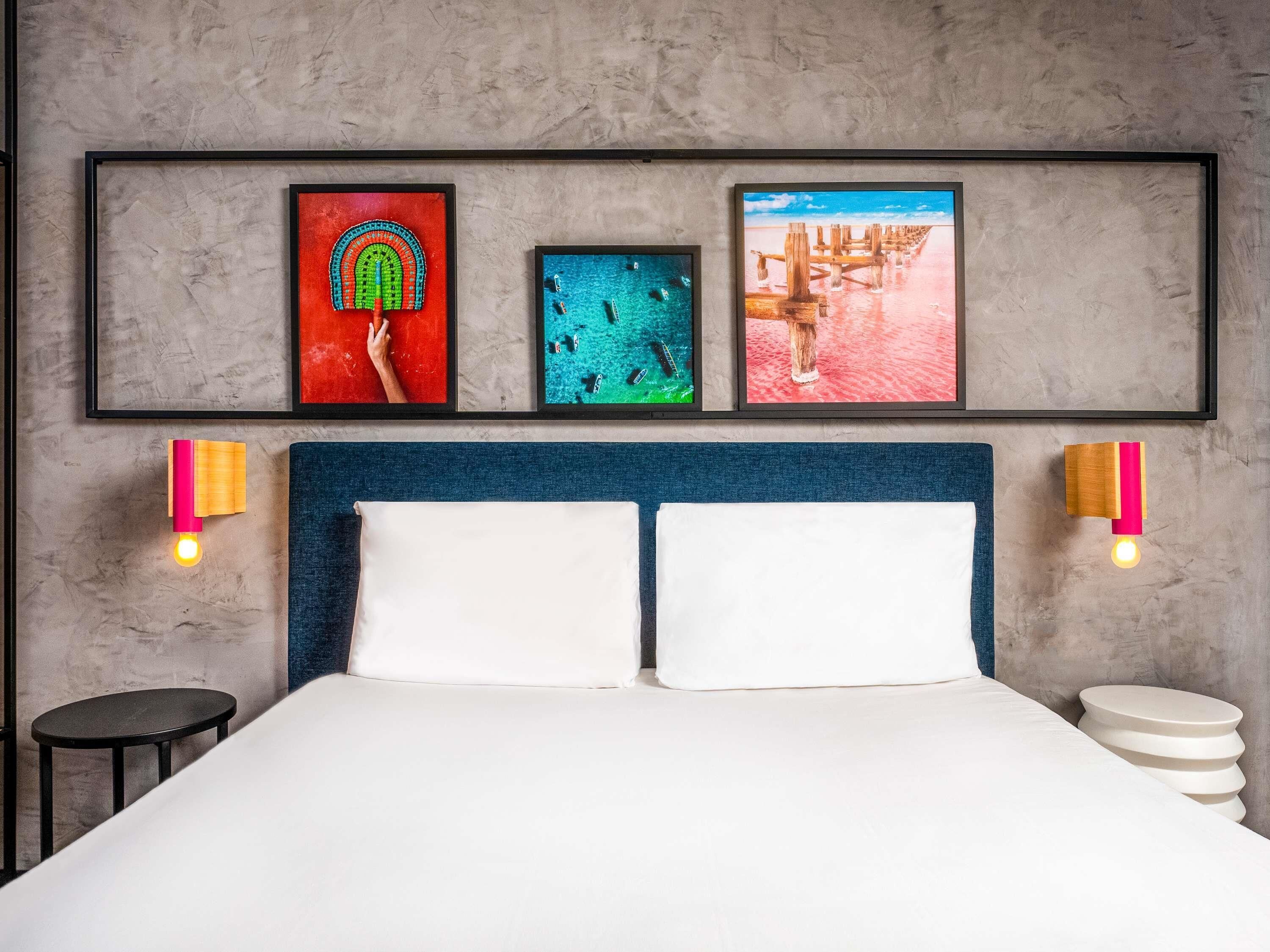 Habitación doble estándar, 1 cama matrimonial | Ropa de cama de alta calidad y caja de seguridad en la habitación 