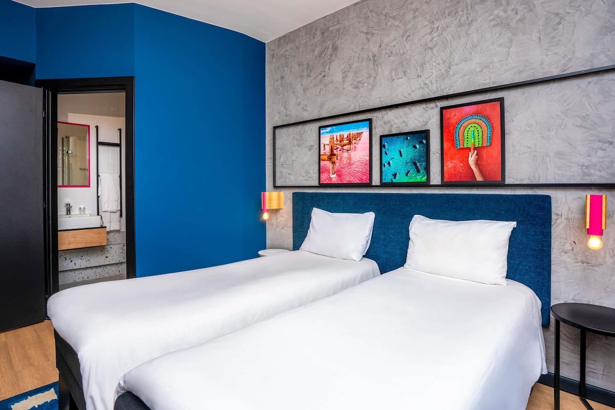 標準客房, 2 張單人床 | 高級寢具、房內夾萬、書桌、隔音