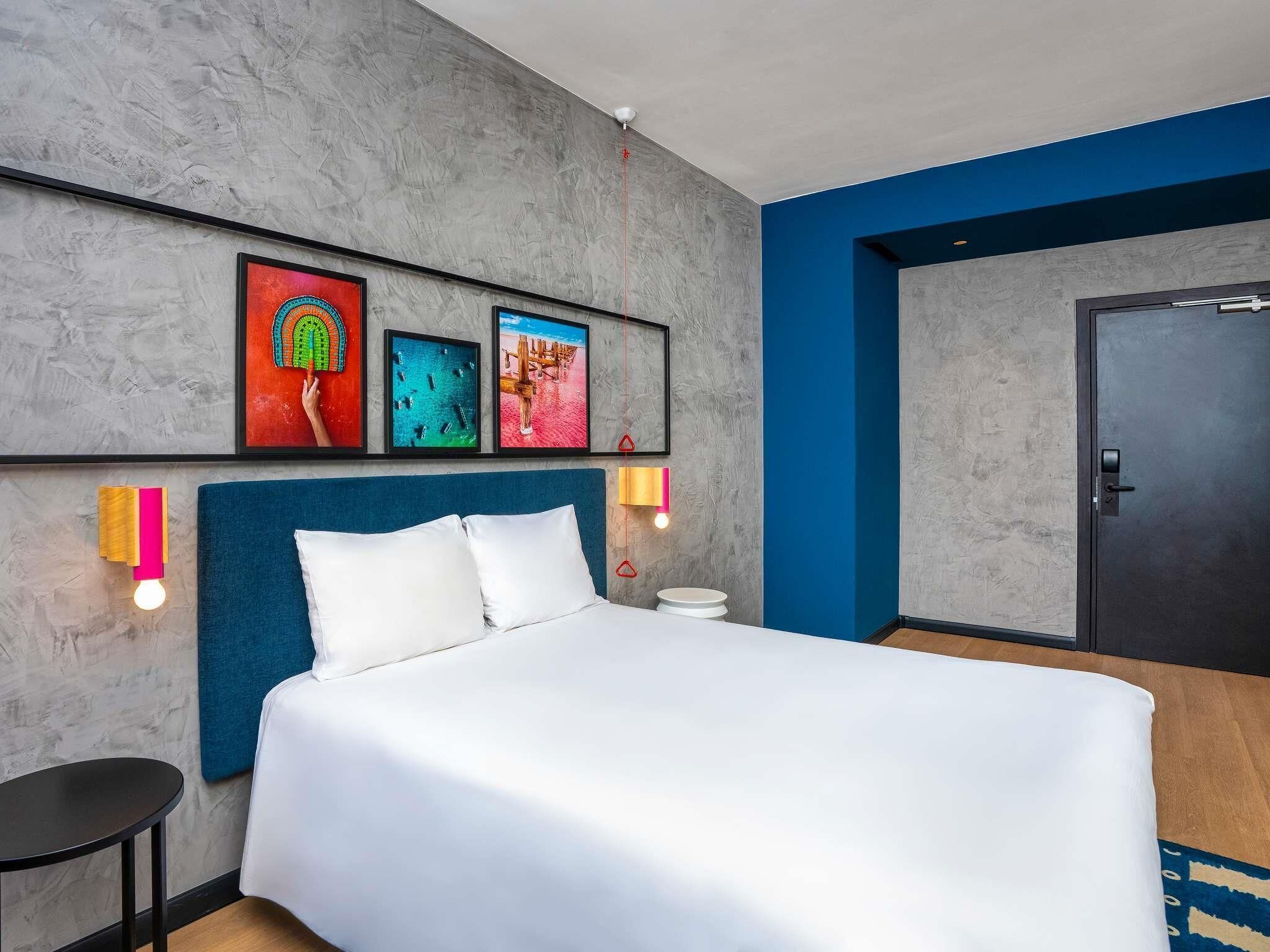 Standard Double Room, 1 Double Bed | Premium bedding, in-room safe, desk, soundproofing