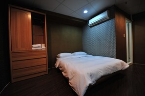 Standard Double Room | Minibar, free WiFi