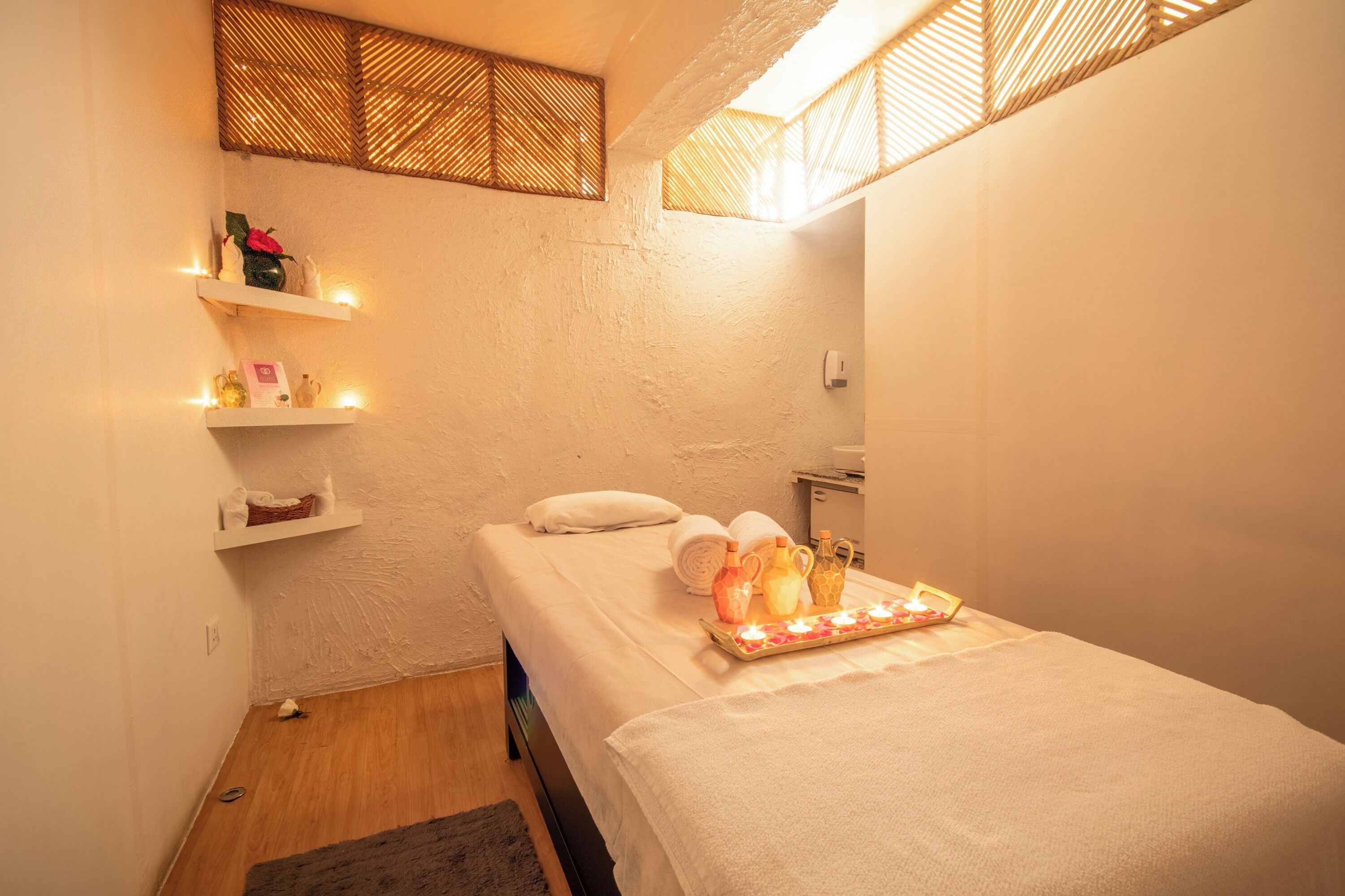 Aromatherapy, deep-tissue massages, Swedish massages, Thai massages