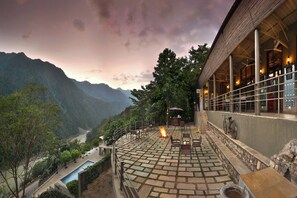 Breakfast, lunch and dinner served - Atali Ganga Resort, Rishikesh (Narendranagar)