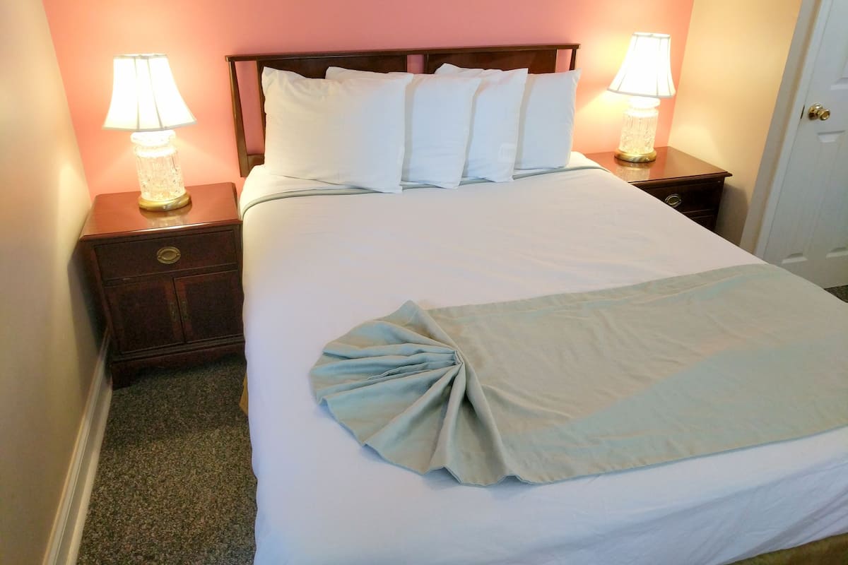 Suite Standard, 1 chambre, réfrigérateur et four à micro-ondes | Fer et planche à repasser, accÚs au Wi-Fi (inclus), literie fournie